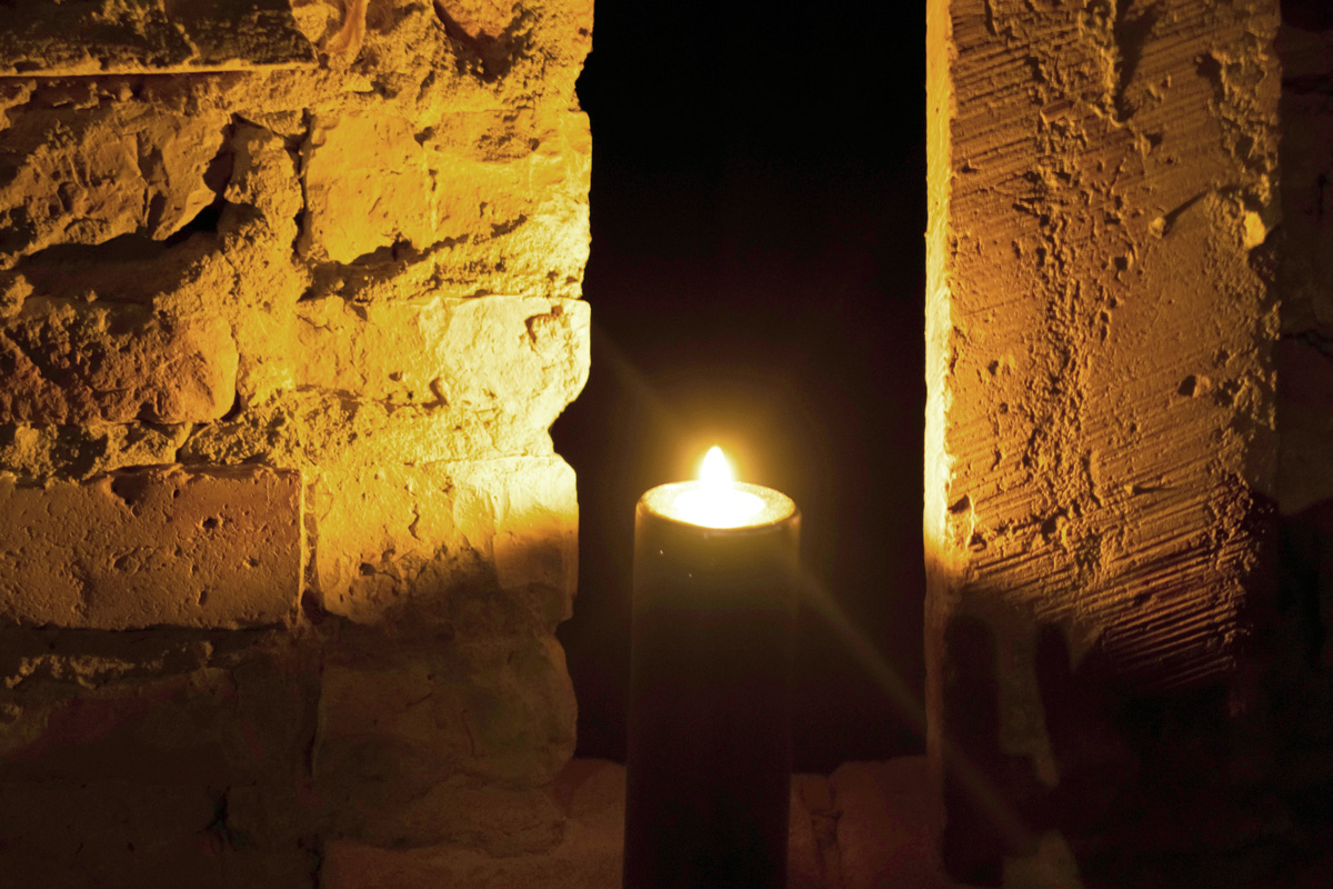 wwwARCADIA---Outsider---kolumna-#1---FOTO