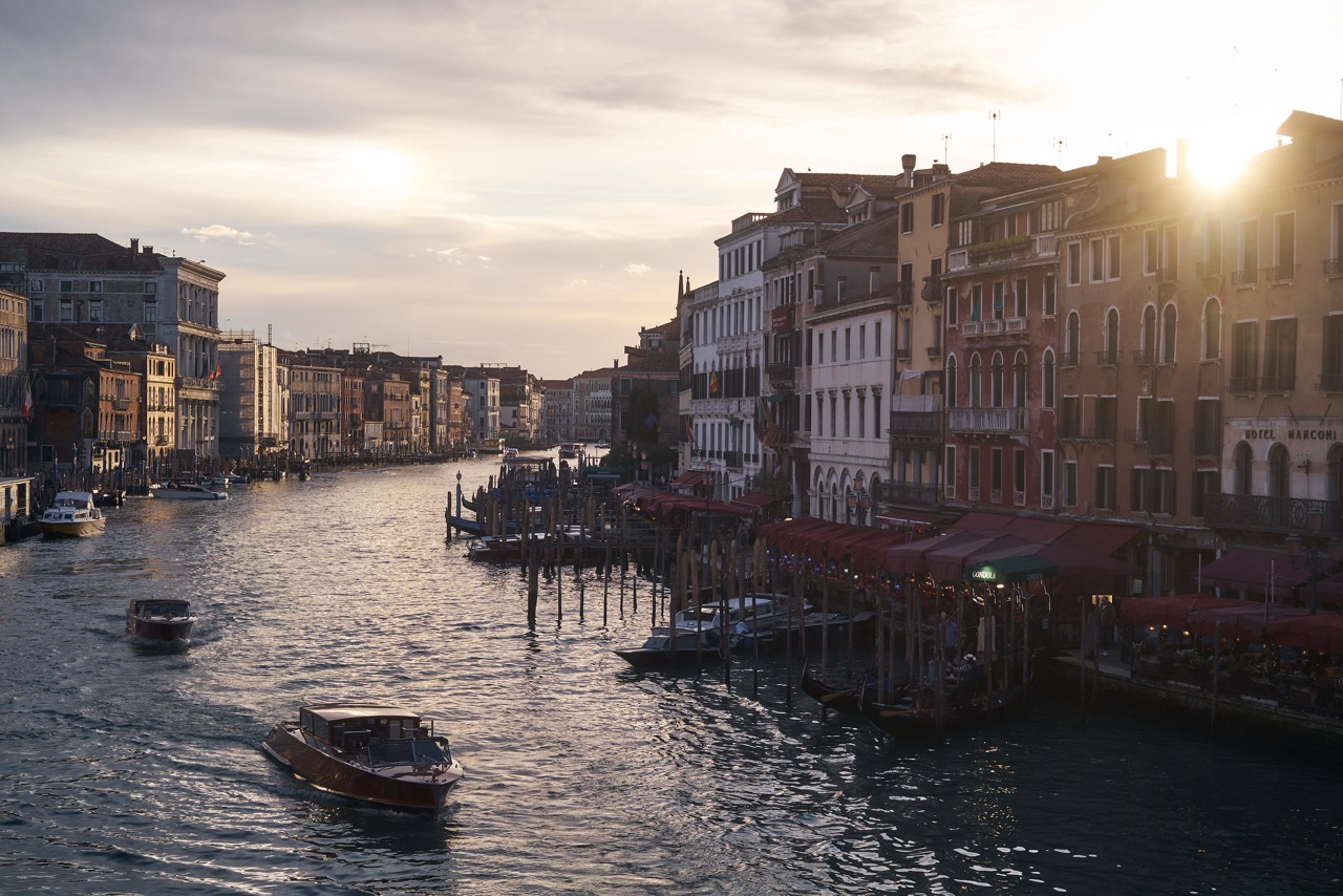 54389135083_5fe4590e56_k Large