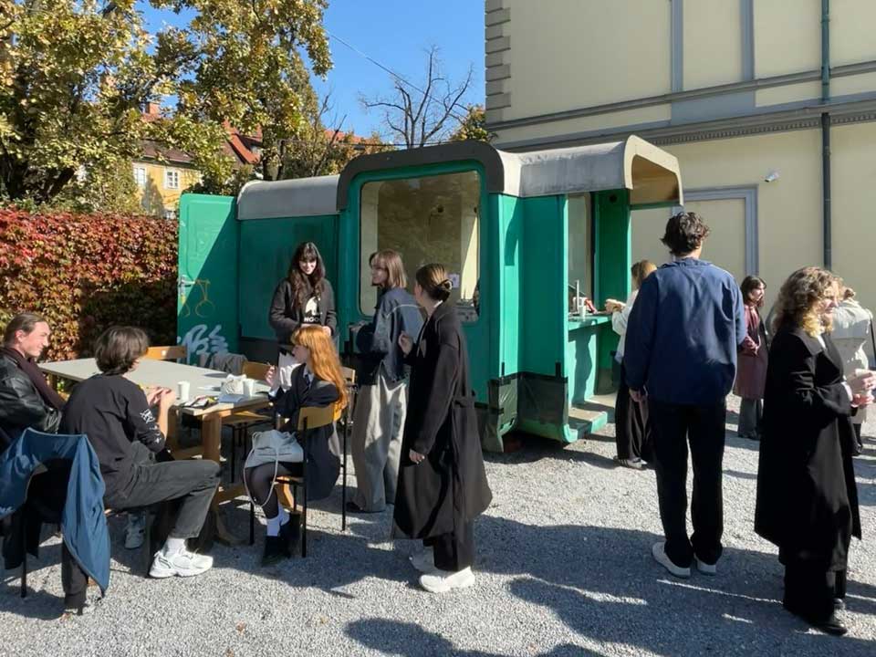 naslovna_proces_dogajanje-Large