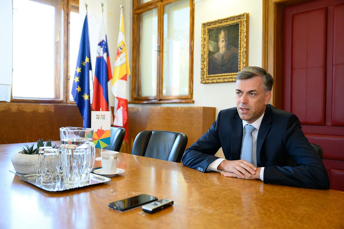 Foto Bobo - župan - delovna