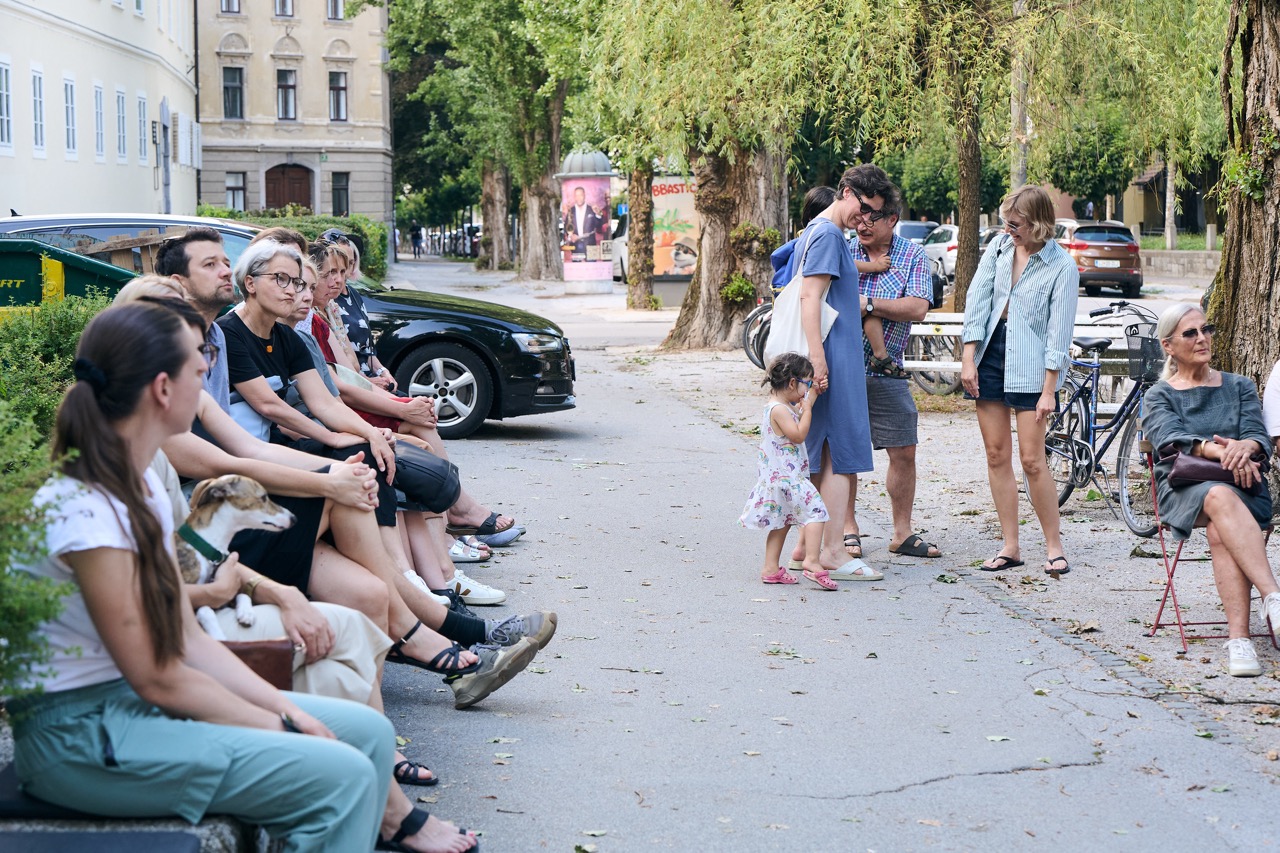 Predstavitev nove številke Outsiderja pri Trafiki