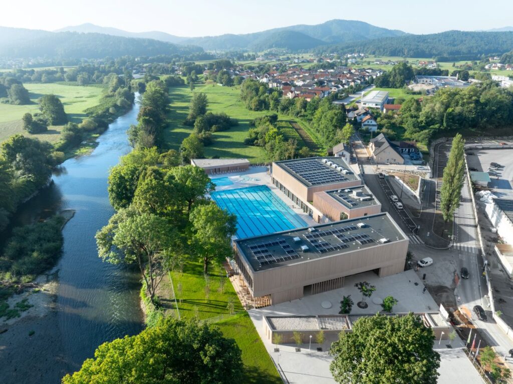 Gužič Trplan arhitekti: Kopališče Vevče
