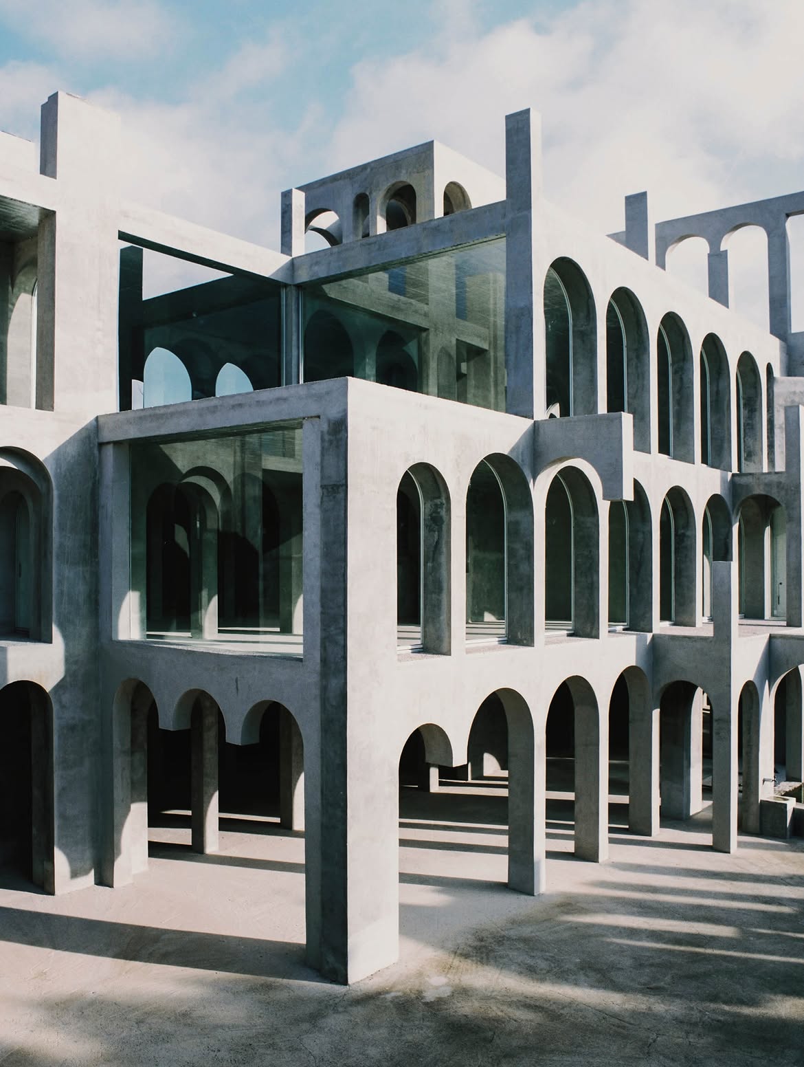 Xavier Corberó didn’t just design a home. He spent his entire life building a surreal universe a (3)