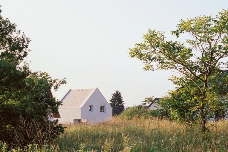 03 – Hisa Koritno – Arhitekti Pocivasek Petranovic – foto Urban Petranovic Large 03 - Hisa Koritno - Arhitekti Pocivasek Petranovic - foto Urban Petranovic Large