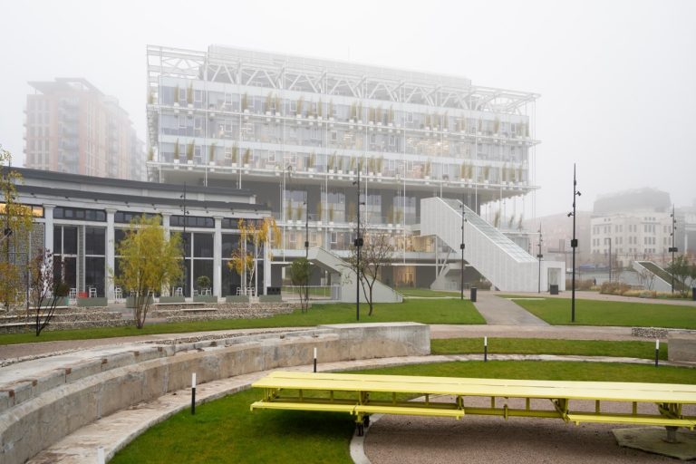 AKVS_Lozionica_Ilya-Ivanov_07_lowres-Large