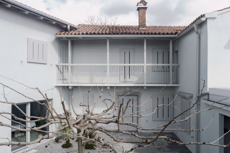 HOUSE-AVBER_KARST_PHOTO_J-MARTINCIC_04